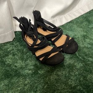 TORRID - Black Strappy sandals lace around ankle